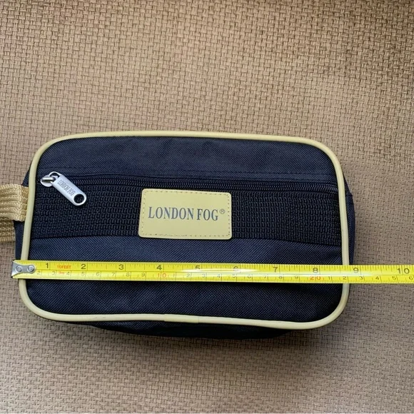London Fog Toiletrie/Shave Kit bag - Picture 7 of 9